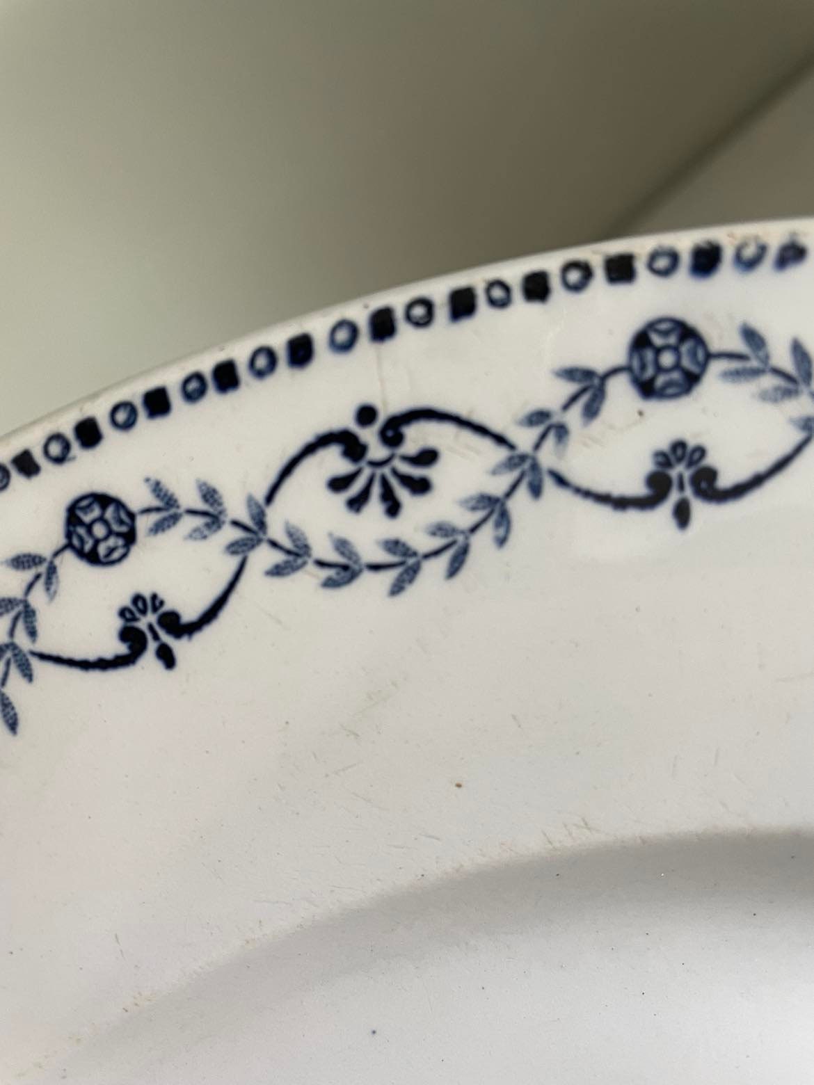 Gien Ironstone plate - Lodi