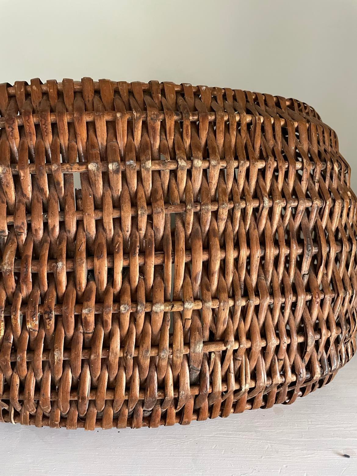 Vintage "Gondola" Harvest basket