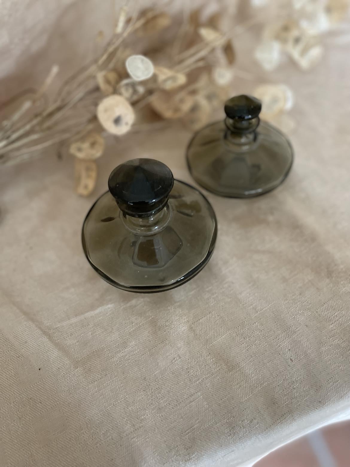 A pair of Art Deco Czech glass Perfume bottles/ Flaçon à parfum