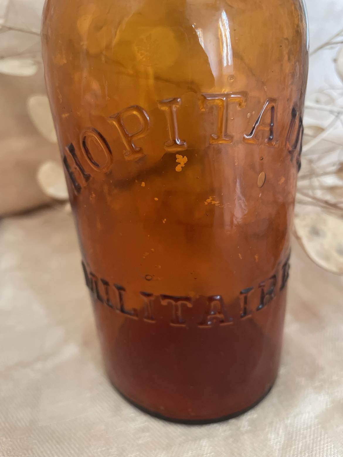 Hopitaux Militaires lab/ pharmacy bottle