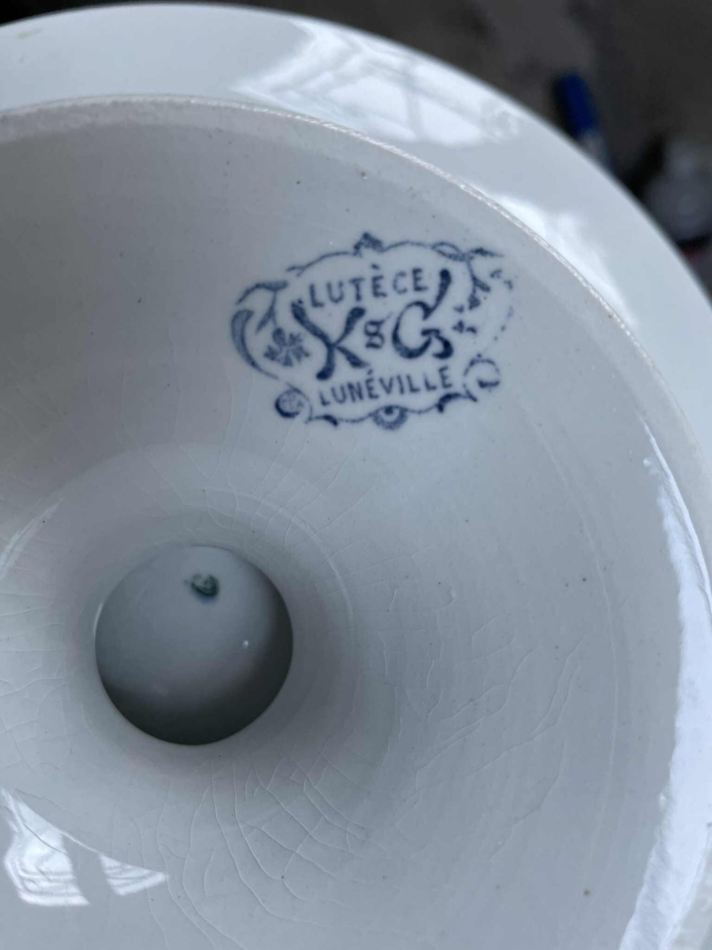 K & G Luneville low pedestal plate - plat piédouche