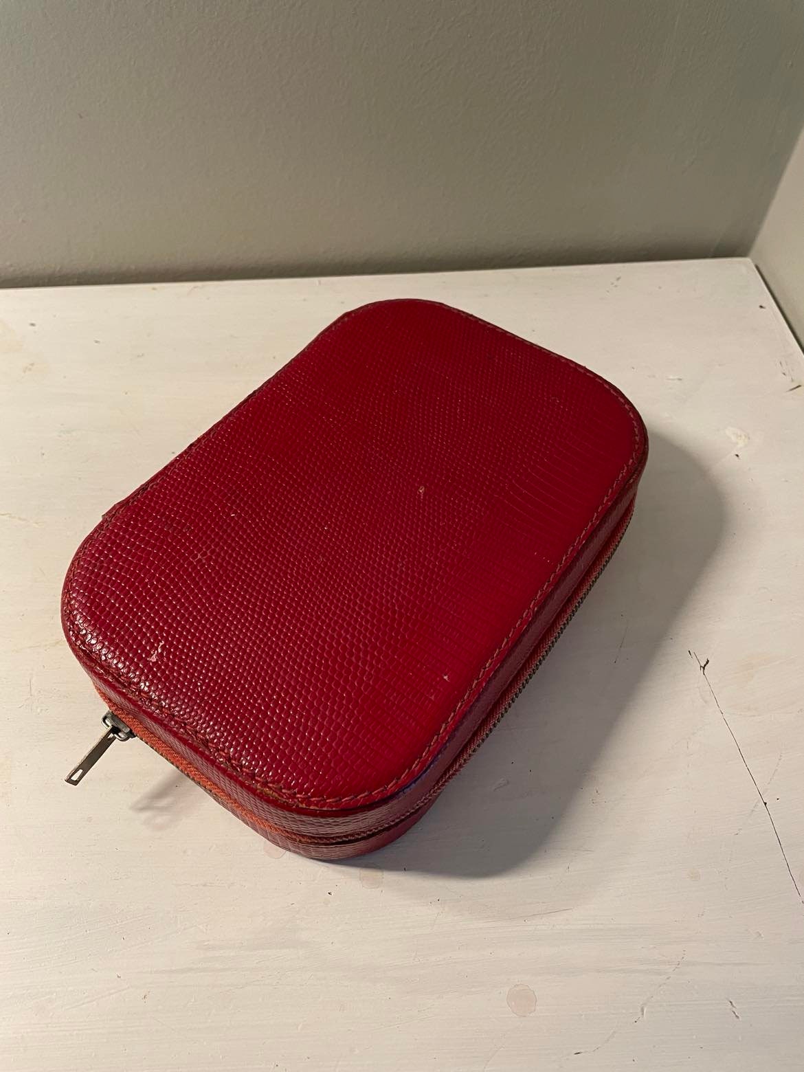 Small mid century mens vanity set