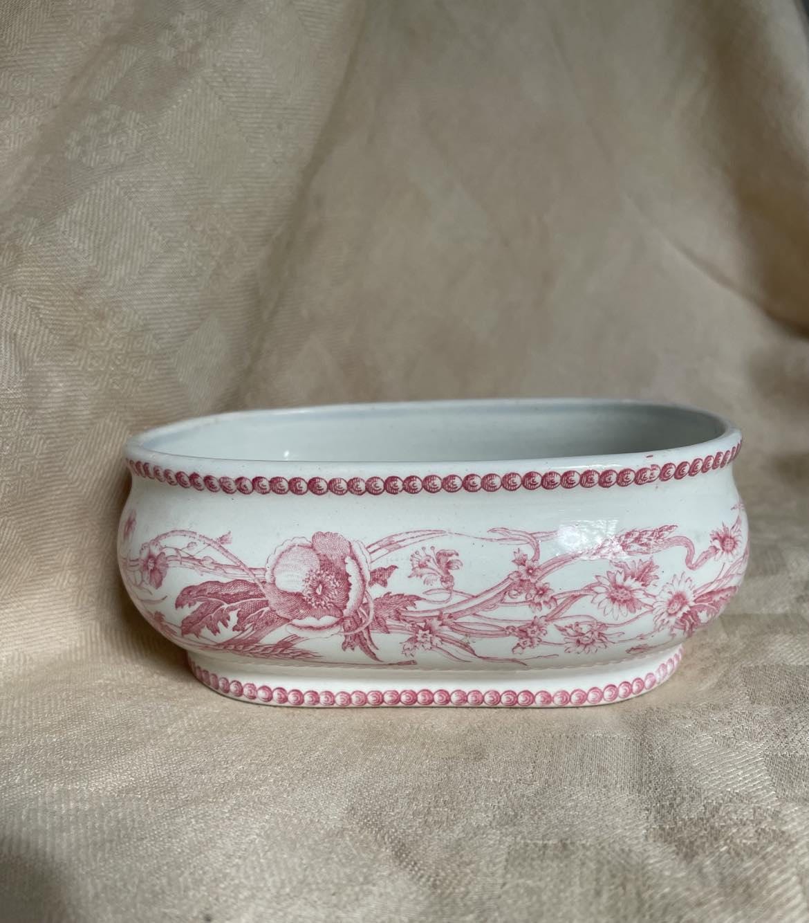 Creil et Montereau ( LM et Cie)  red transferware dish