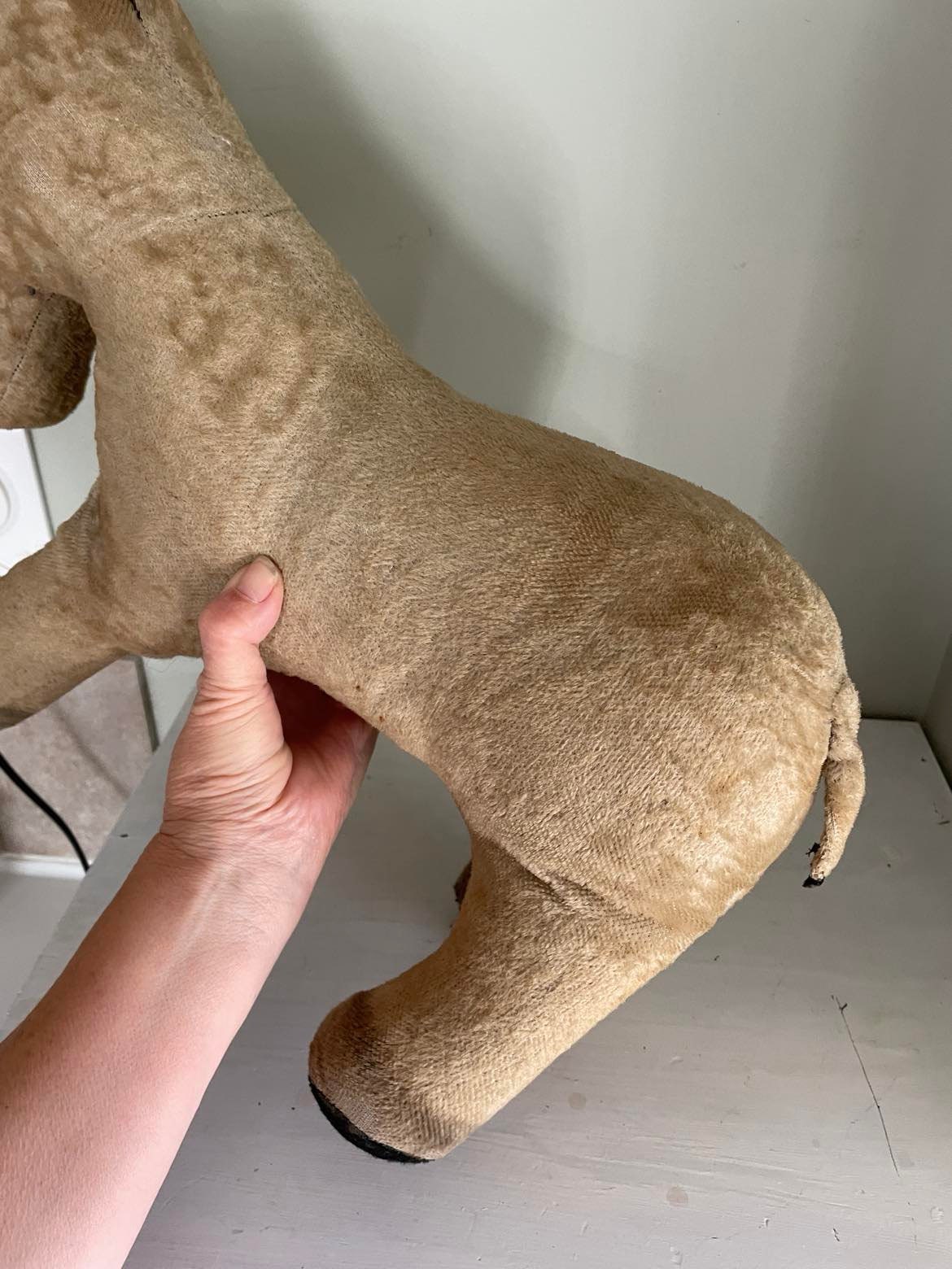 Primitive wire framed horse/ peluche ancienne