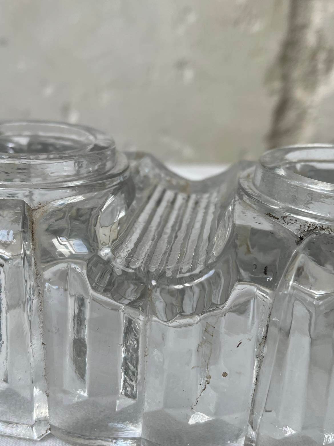 Moulded Glass double resevoir Inkwell/ encrier - marked VS