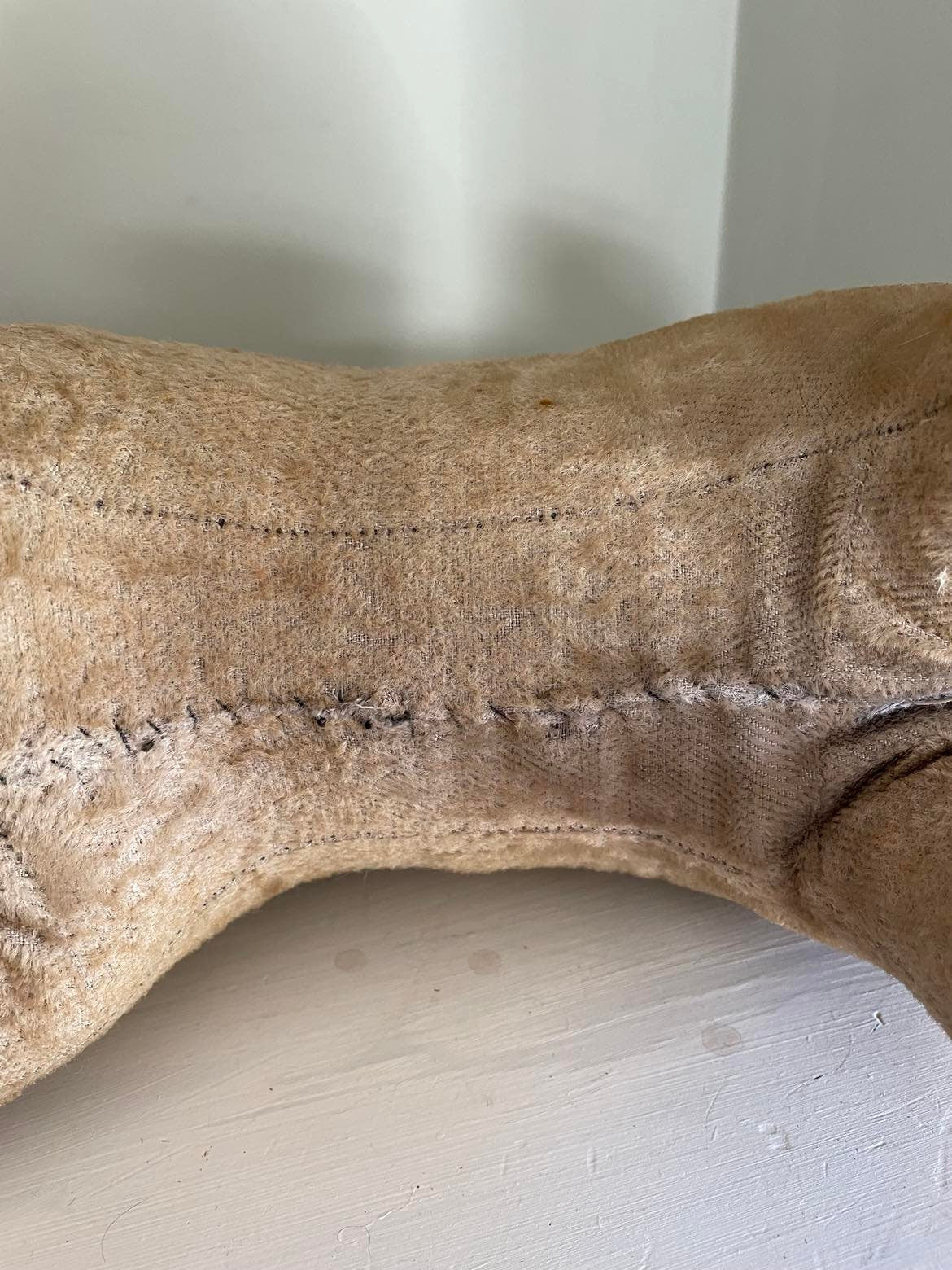 Primitive wire framed horse/ peluche ancienne