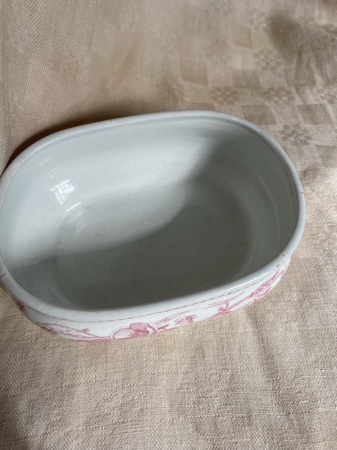 Creil et Montereau ( LM et Cie)  red transferware dish