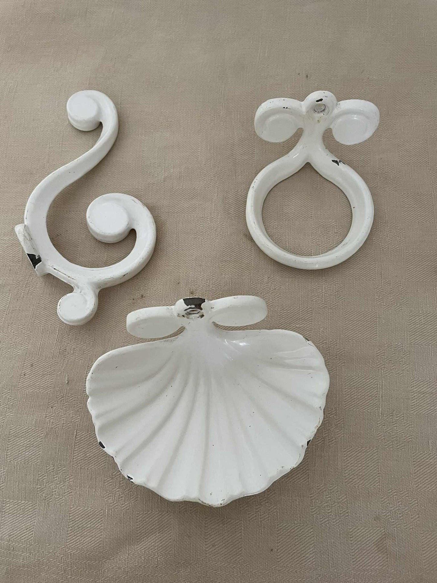 3 Piece Vintage cast iron enamelled bathroom set