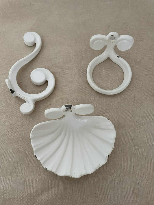 3 Piece Vintage cast iron enamelled bathroom set