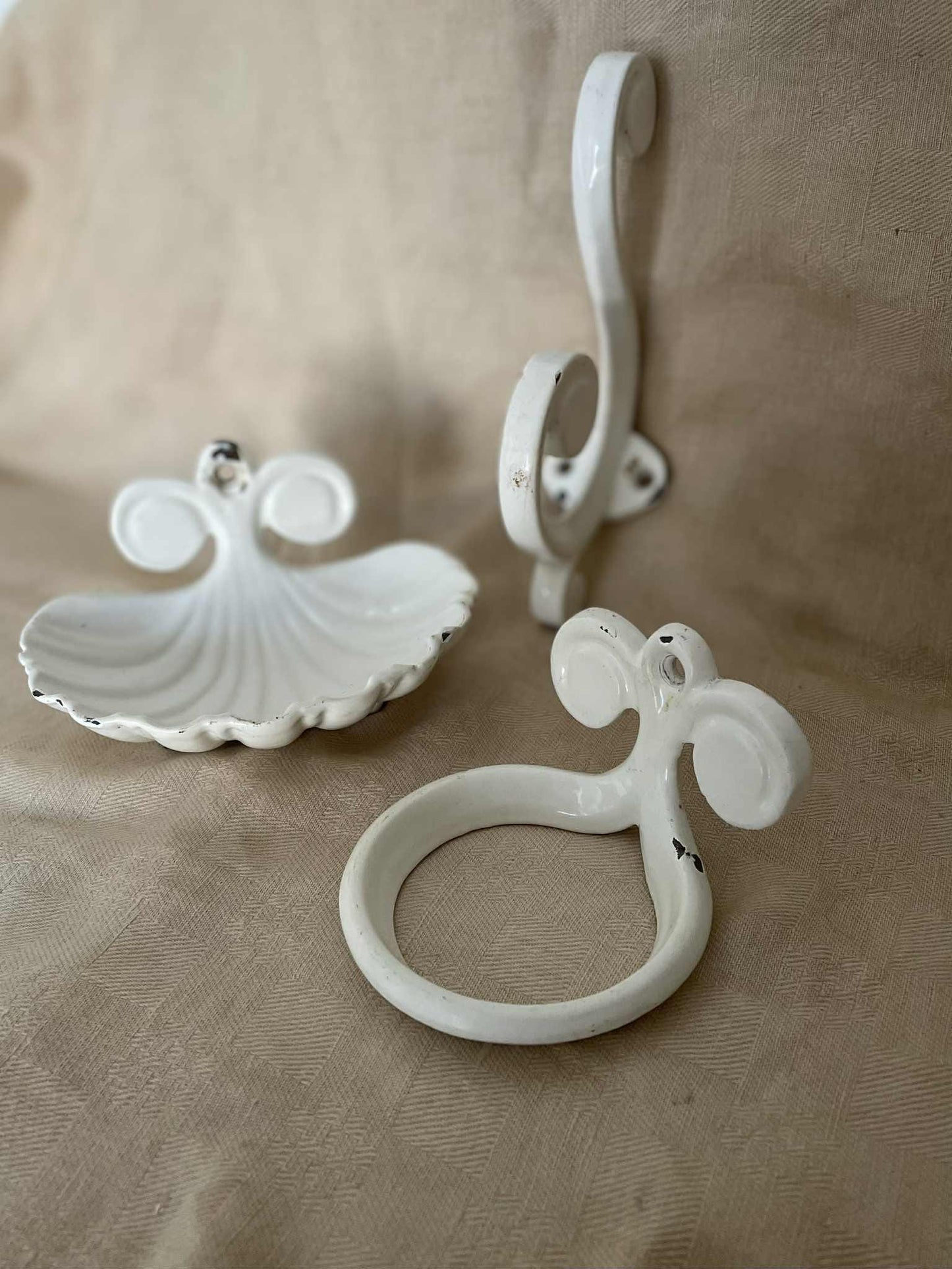 3 Piece Vintage cast iron enamelled bathroom set