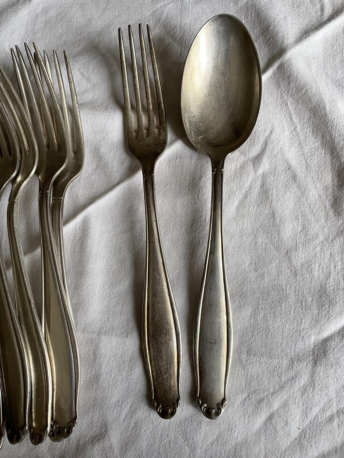 Antique silver plated Flatware - set of 16 pieces