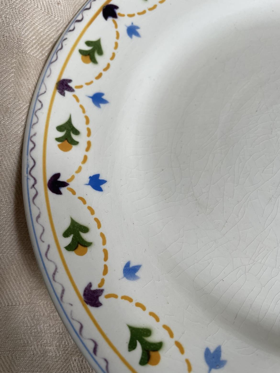 Digoin Sarreguemines low pedestal plate - plat piédouche "Chevreuse"