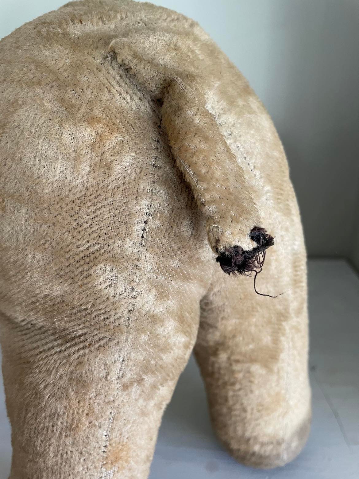 Primitive wire framed horse/ peluche ancienne