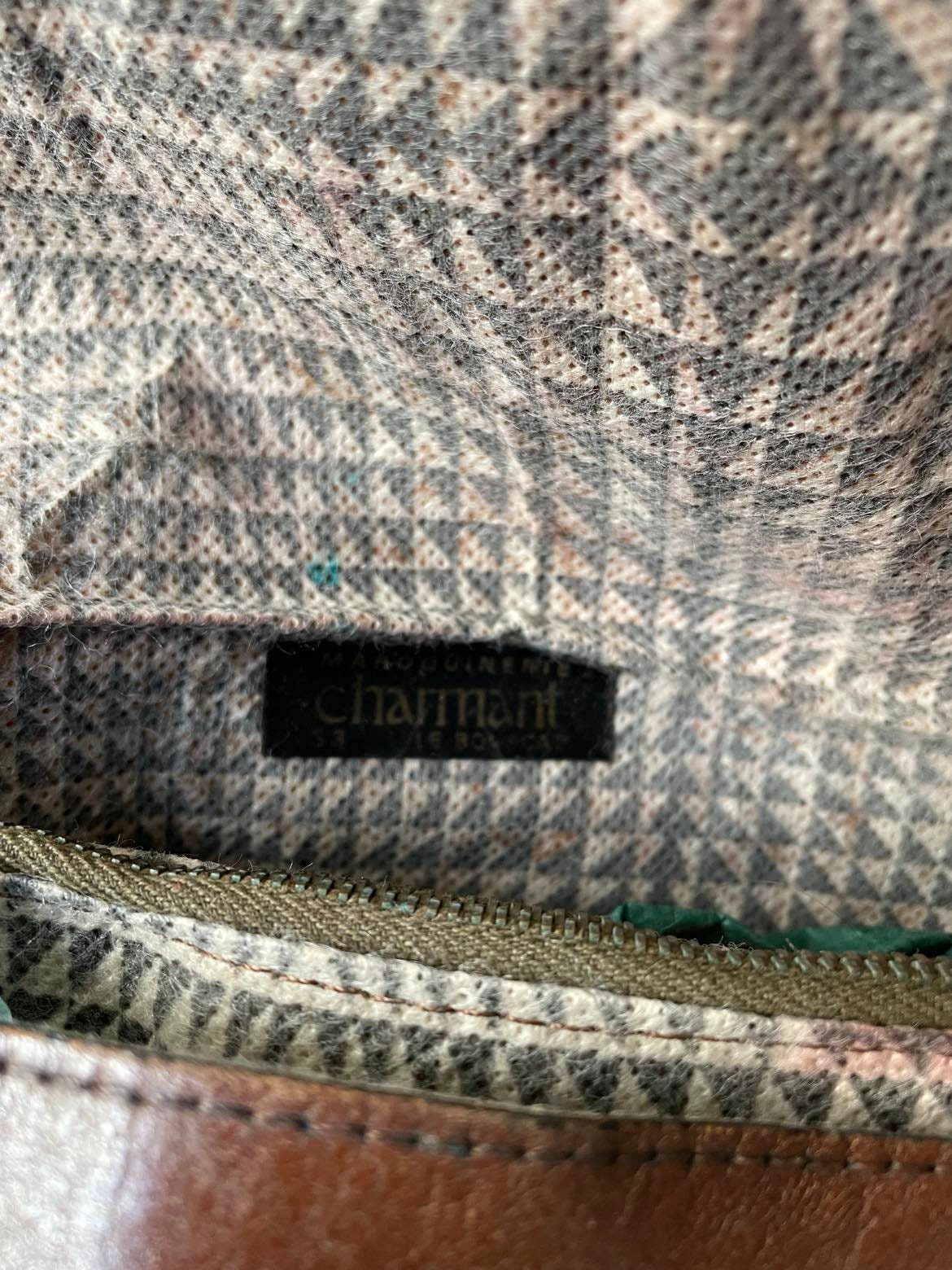 Vintage Leather hand bag with detachable strap