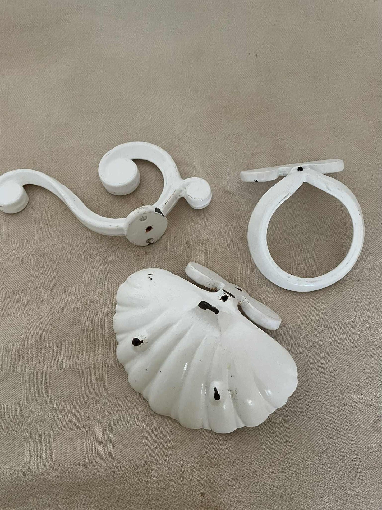 3 Piece Vintage cast iron enamelled bathroom set