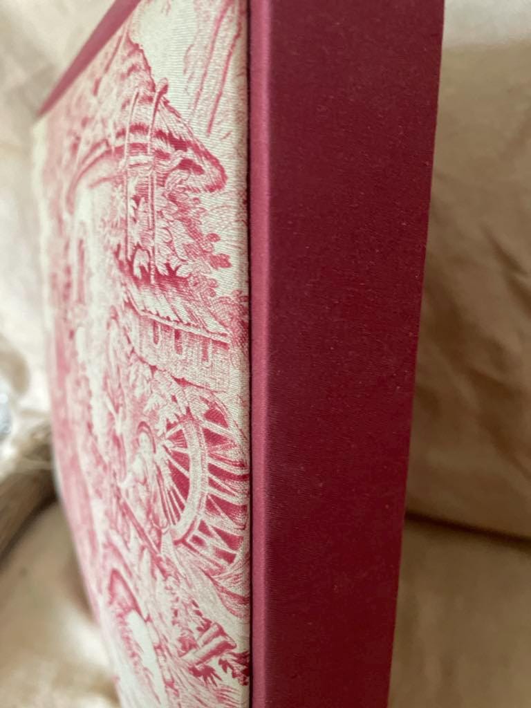 Vintage Toile de Jouy lidded box