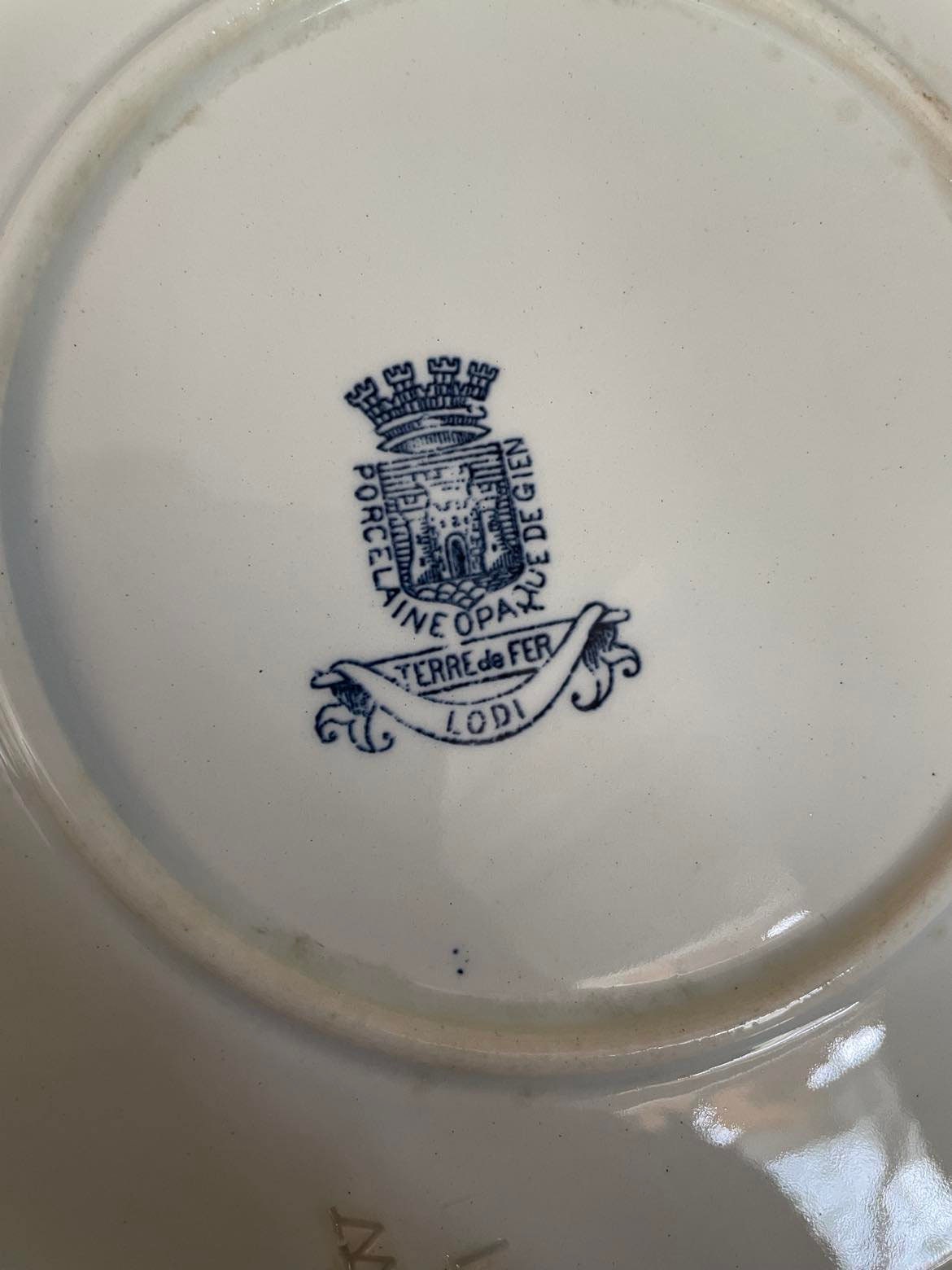 Gien Ironstone plate - Lodi