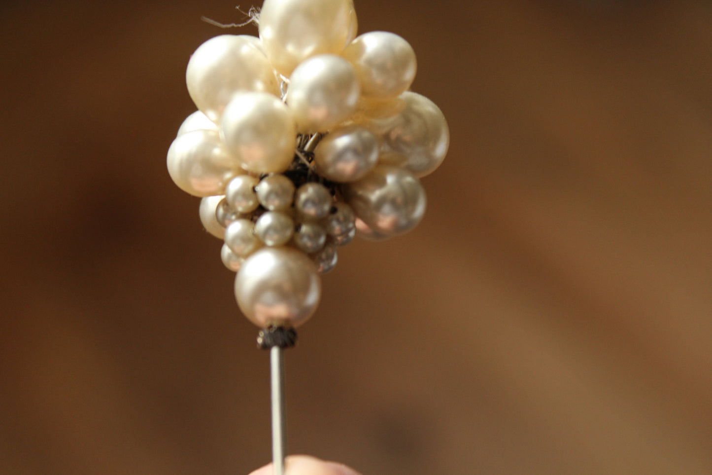Antique faux pearl cluster hat / stick pin