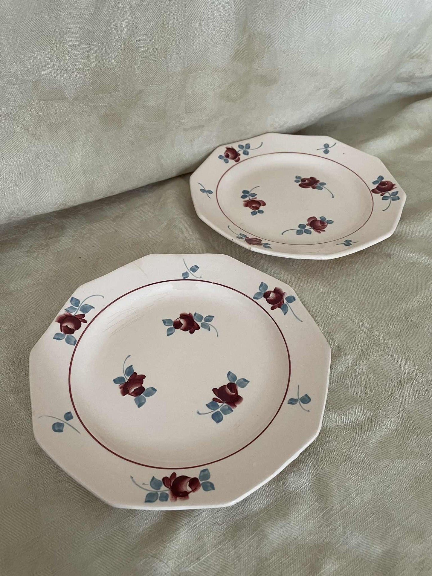 A pair of small 10 sided dessert plates by  Saint Amandinoise - Pompadour