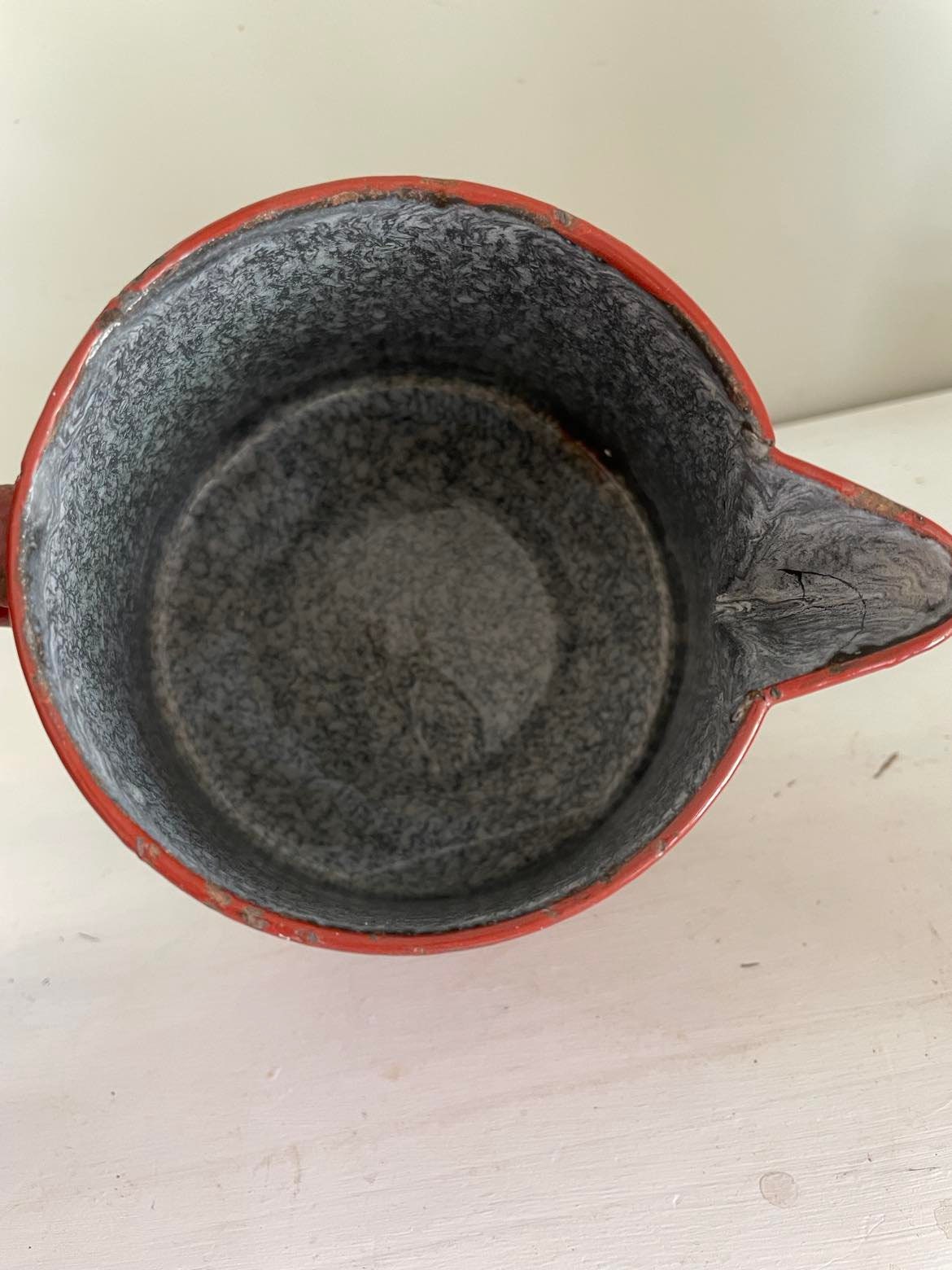 Enamelled coffee pot/ cafetière tôle émaillée