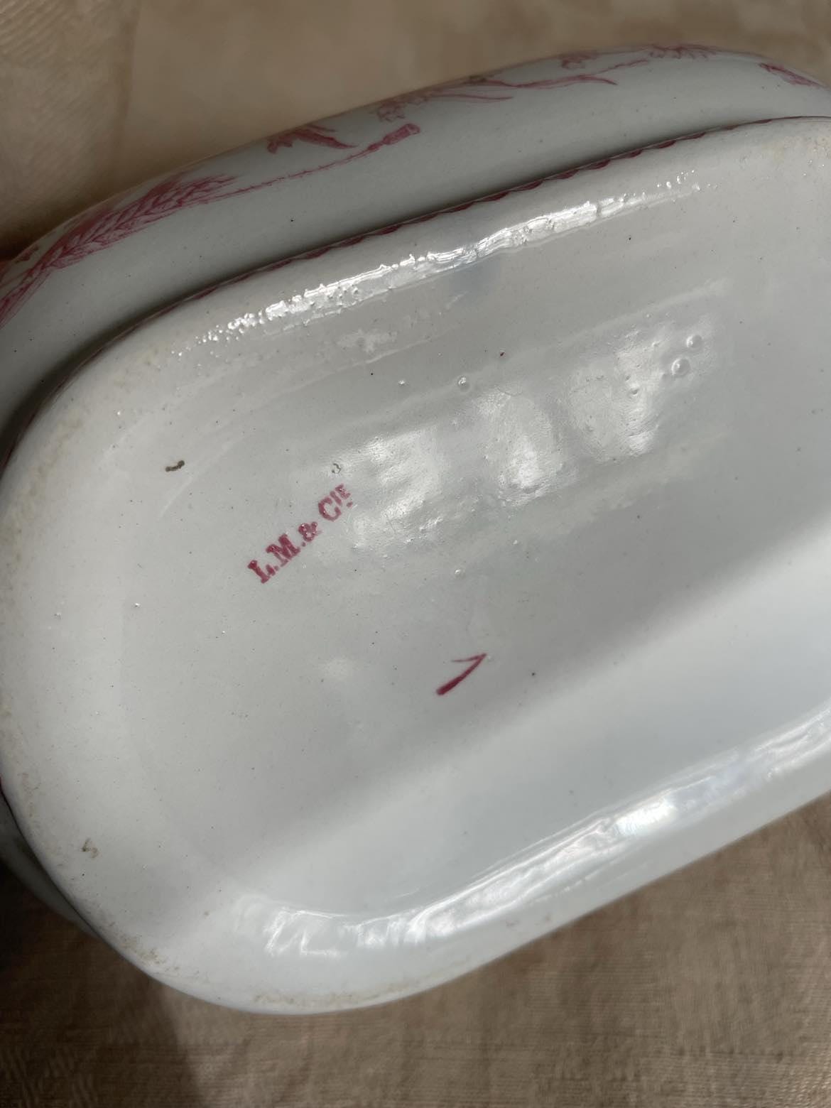 Creil et Montereau ( LM et Cie)  red transferware dish