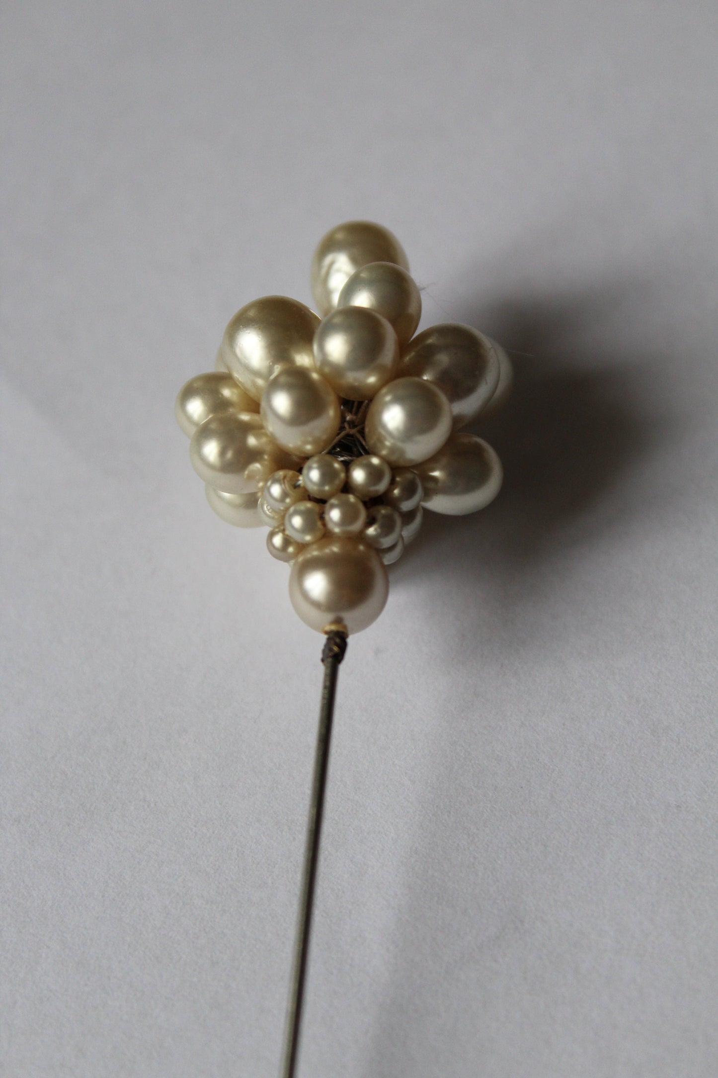 Antique faux pearl cluster hat / stick pin