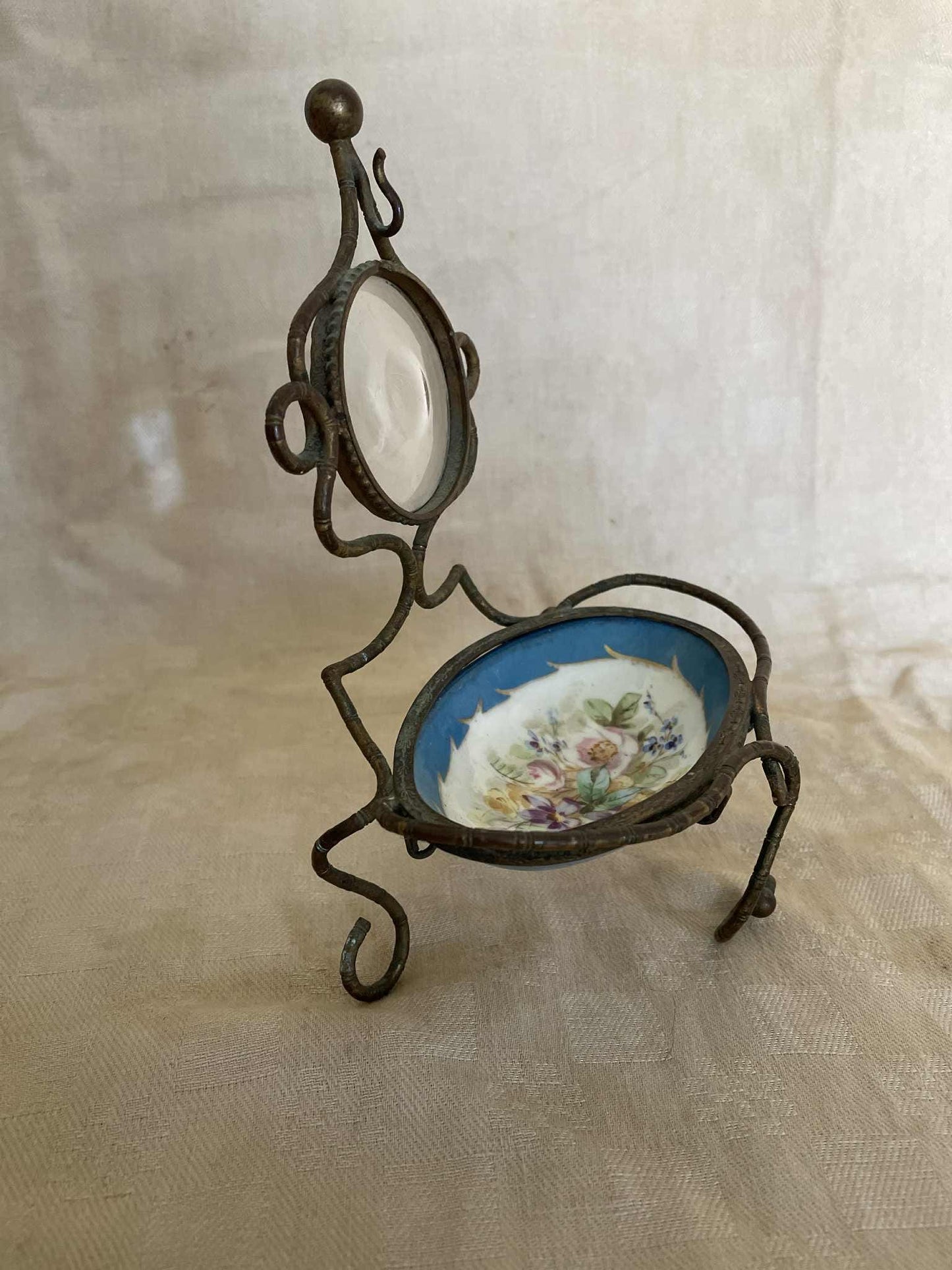 Art Nouveau pocket watch stand