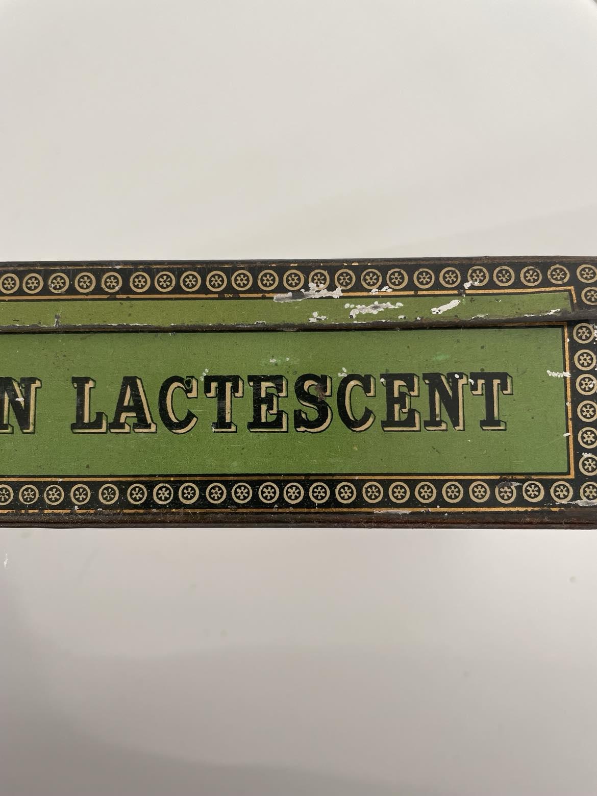 Le Lactescent, vachon-bavou et cie  antique lidded soap tin