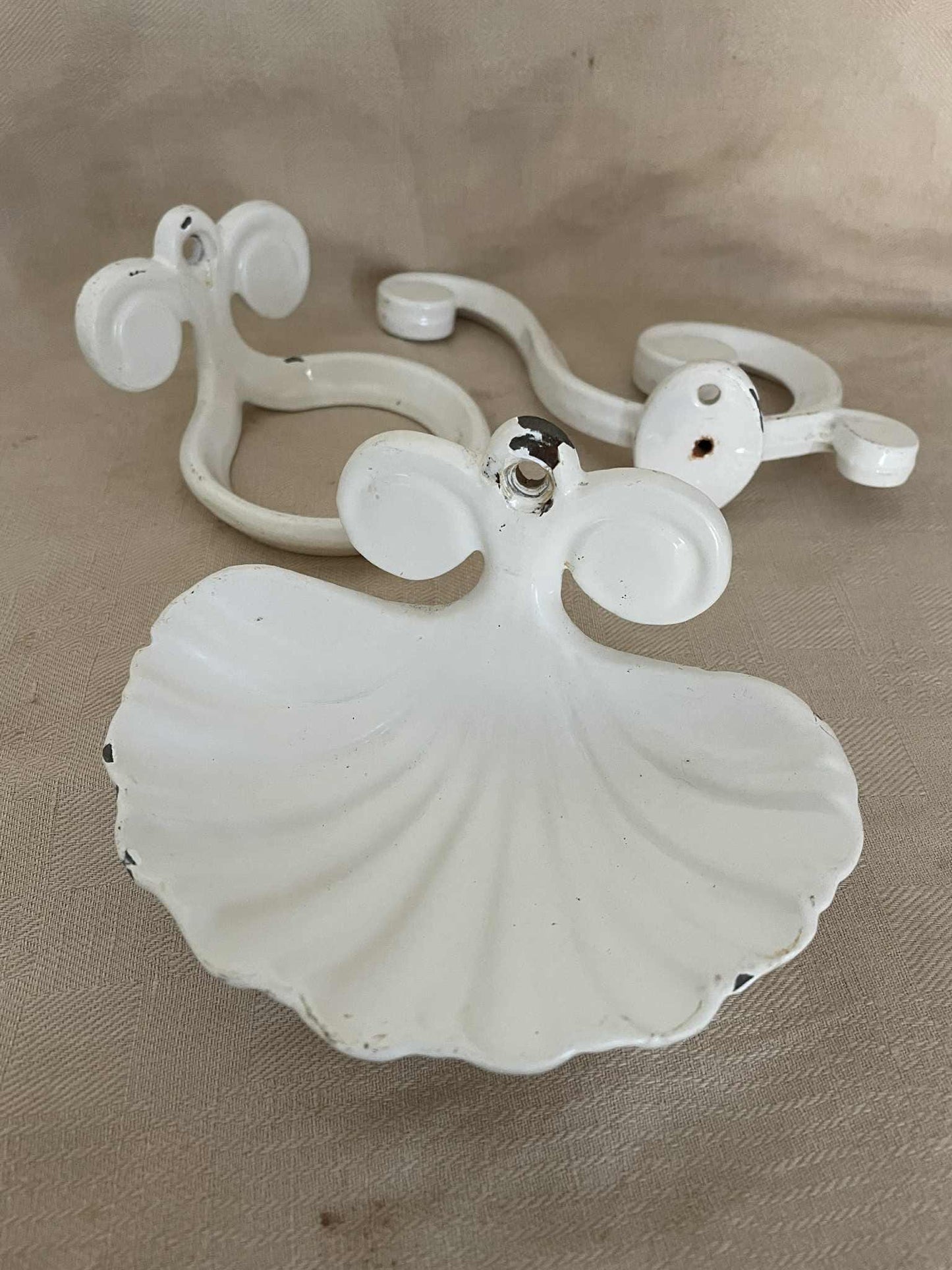 3 Piece Vintage cast iron enamelled bathroom set