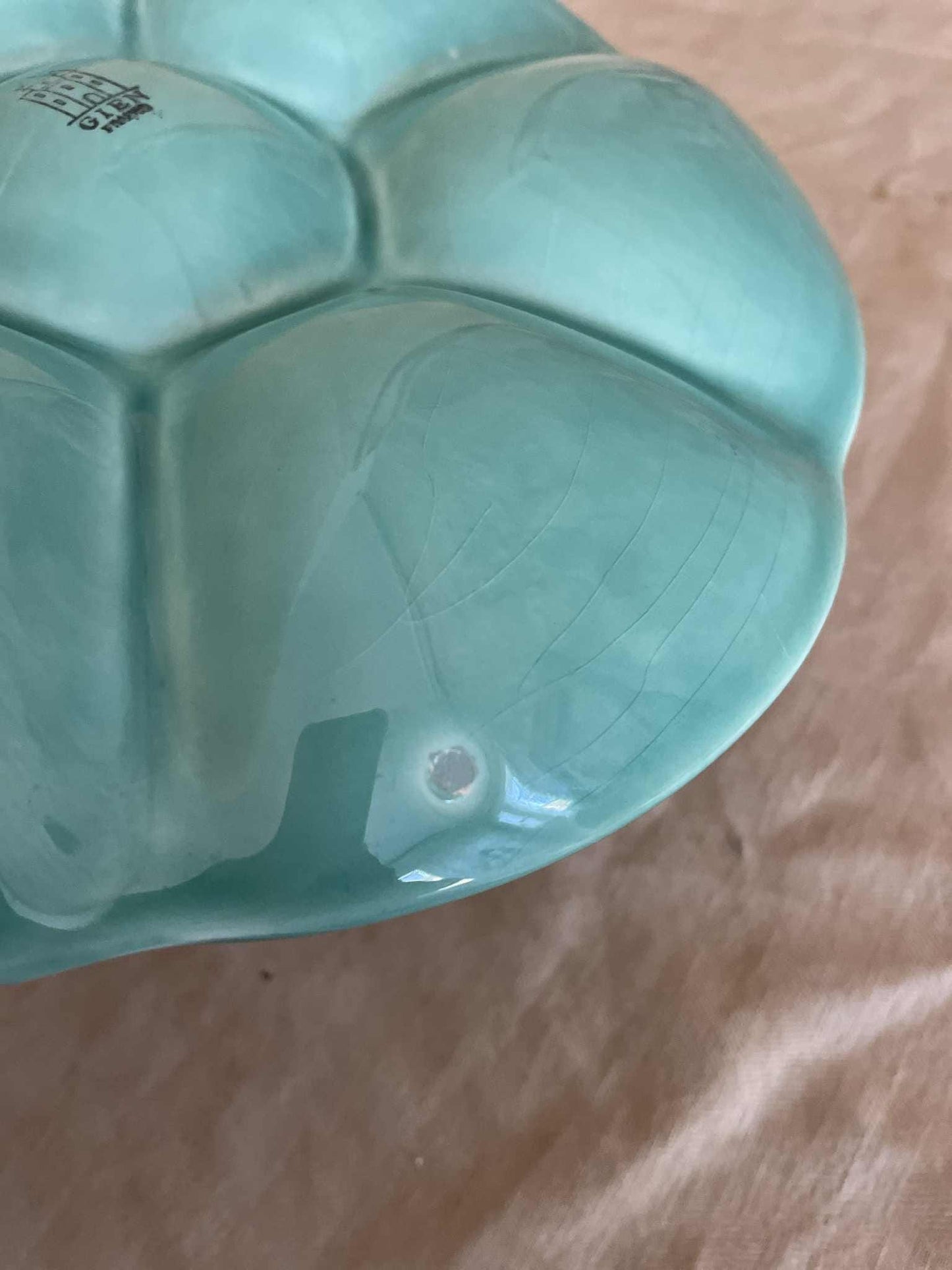 A pair of GIEN majolica oyster plates/ Assiette à huîtres Gien