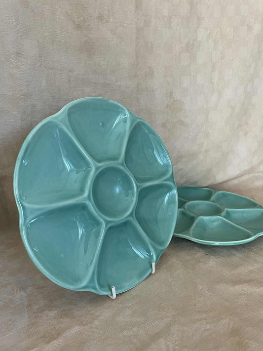 A pair of GIEN majolica oyster plates/ Assiette à huîtres Gien